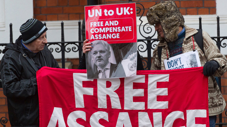 Assange-Verhaftung: Roger Waters von Pink Floyd "schämt sich, Engländer zu sein"