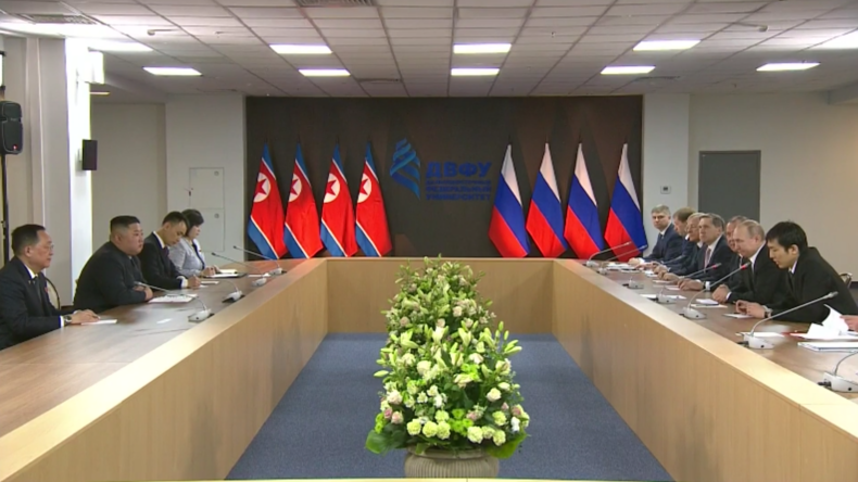 "Wir hatten substantielle Gespräche" - Putin über Gipfeltreffen mit Kim