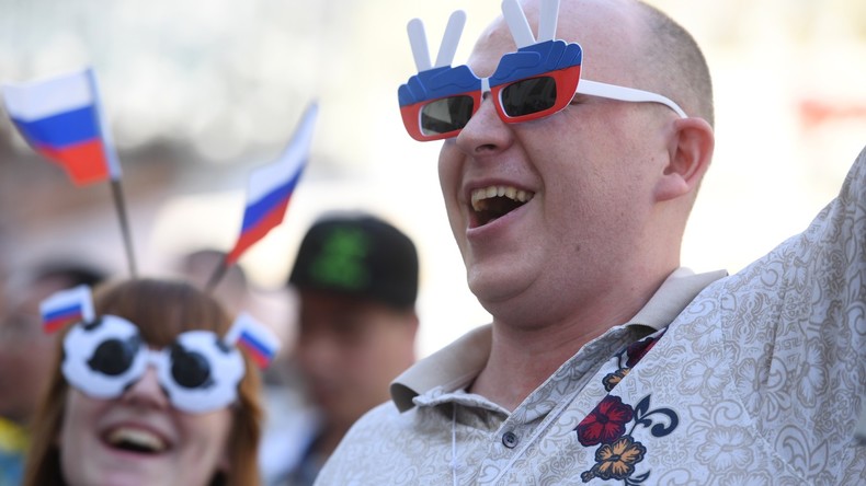 Umfrage: Fast 90 Prozent der Russen behaupten, glücklich zu sein