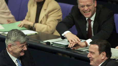 20 Jahre nach NATO-Angriffskrieg gegen Jugoslawien: Scharping & Co. als Münchhausen 2.0