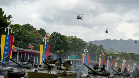 Maduro versetzt Militär und Volksmiliz in höchste Alarmbereitschaft wegen drohender US-Intervention