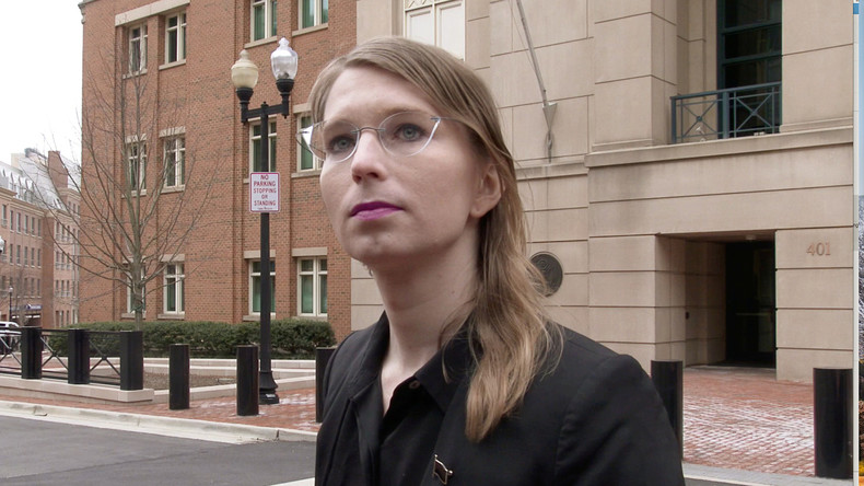 Chelsea Manning verweigert Aussage und bleibt ihren Prinzipien treu 