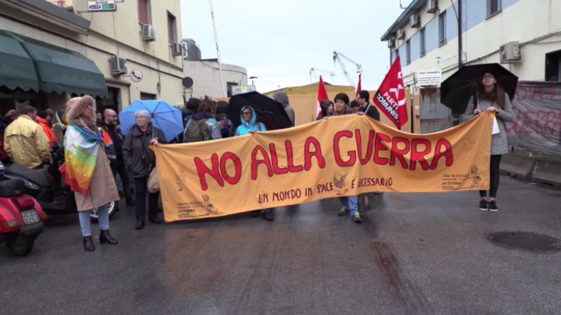Italien - Genua: Hafenarbeiter streiken aus Protest gegen saudische Waffenlieferungen
