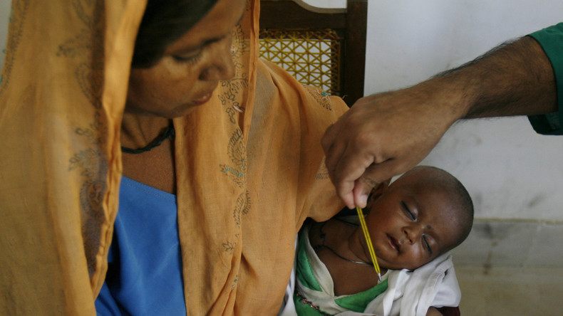 Pakistan: Hunderte Säuglinge und Kleinkinder durch falsche Ärzte mit HIV infiziert 