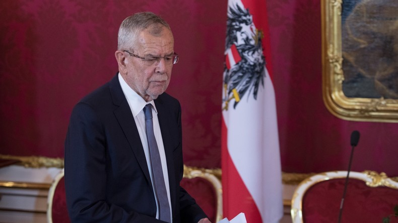 LIVE: Österreich - Bundespräsident Van der Bellen löst offiziell Regierung auf