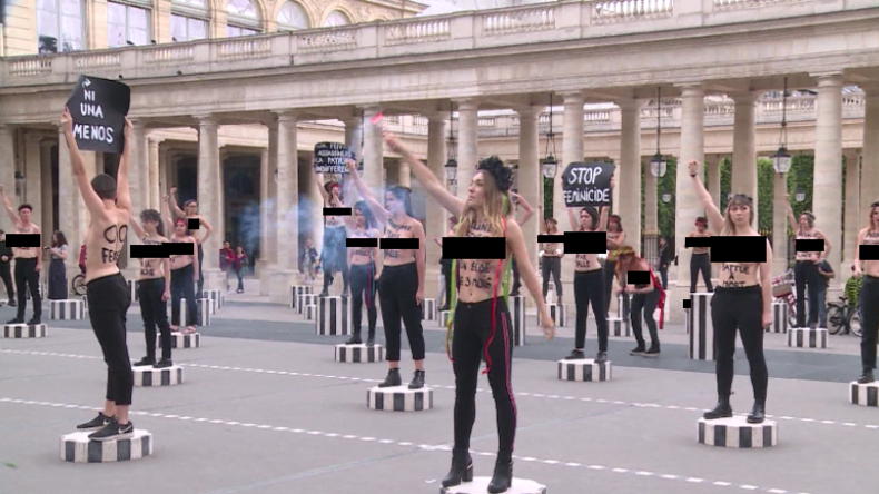 Frankreich: Dutzende Femen-Aktivistinnen protestieren gegen männliche, tödliche Gewalt gegen Frauen
