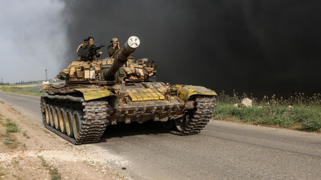 Syrien: Al-Qaida-Ableger führt Offensive – Westliche Länder protegieren die Terroristen (Video)