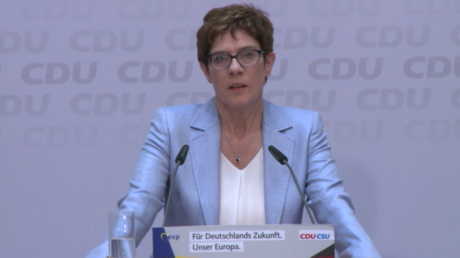 Zwar historisch schlecht, aber Ziel erreicht: Union feiert Wahlsieg bei EU-Wahlen