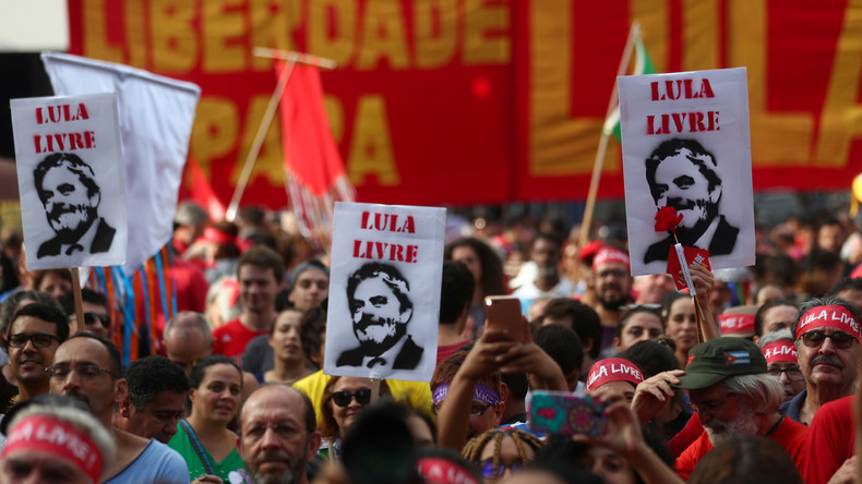 Brasilien: Machte eine Verschwörung Bolsonaro zum Präsidenten? (Video)