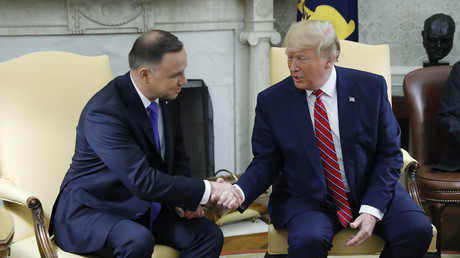 Warschau und Washington demonstrieren Win-win-Strategie: Wahlkampf, Gas und Waffen