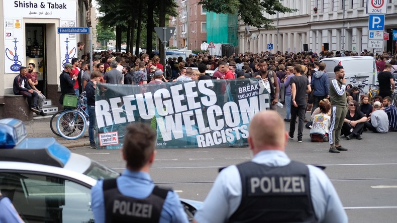 Leipzig: Friedliche Solidaritätsdemo nach Ausschreitungen wegen Abschiebung eines Syrers