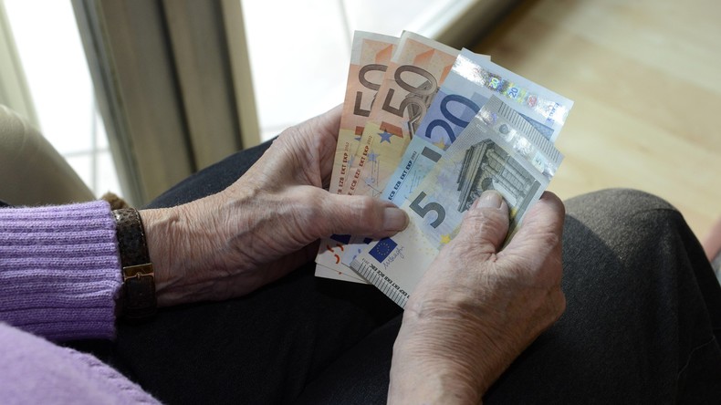 Mehr als die Hälfte aller Renten unter 900 Euro: Bundesregierung beschwichtigt
