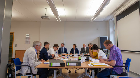 Sachsen und ungültige AfD-Liste: Tagung des Wahlausschusses wegen Drohungen unter Polizeischutz