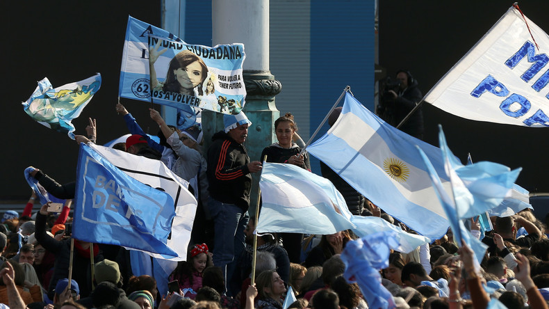 Vorwahlen in Argentinien: Hoher Wahlsieg für die Peronisten – Niederlage für Präsident Macri