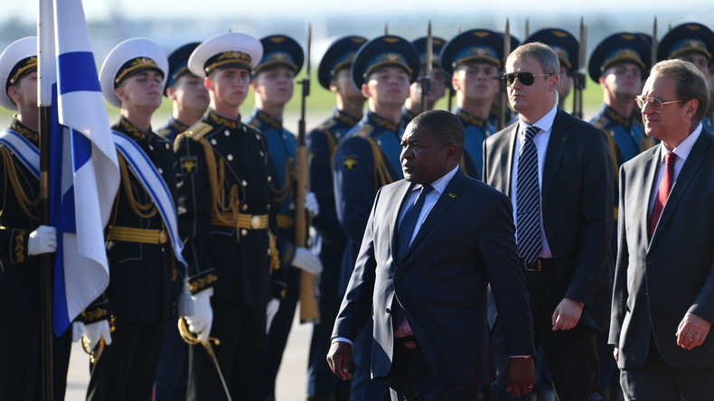 Mosambiks Präsident in Moskau: Russische Investitionen in das afrikanische Land sind Hauptthema