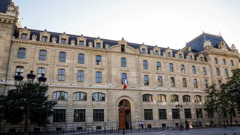 Messerangriff in Paris: Staatsanwaltschaft ermittelt wegen Terrorverdachts