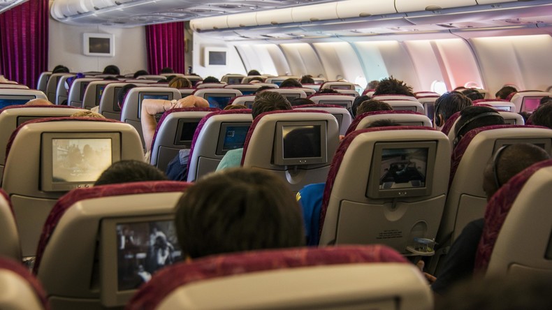 Geschlechtsneutrale Begrüßung: Air Canada spricht Passagiere nicht mehr mit "Damen und Herren" an
