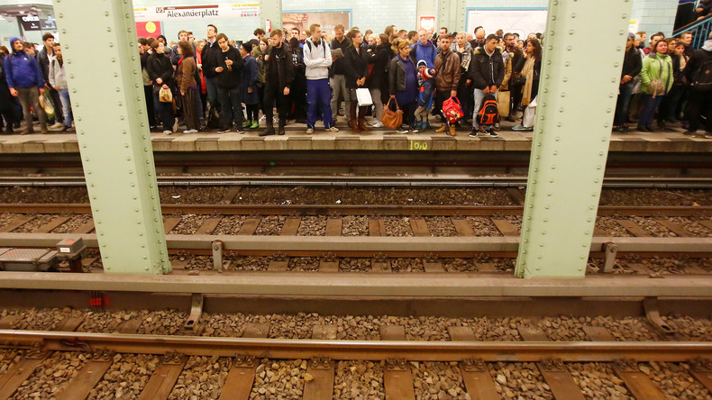 Tödlicher Stoß vor U-Bahn: 2019 gab es in Berlin bereits 85 "Personen im Gleis"