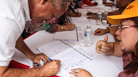 Venezuela übergibt UN-Generalsekretär 13 Millionen Unterschriften gegen US-Sanktionen und Krieg