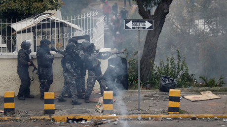 Ecuadors Präsident verhängt Ausgangssperre in Quito