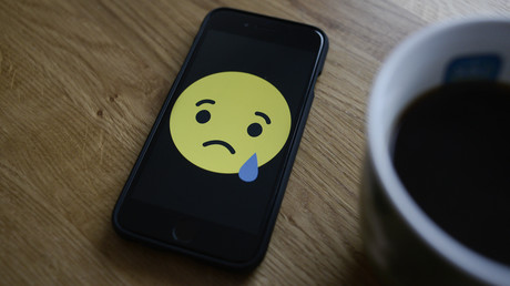 Bagatellisierte Gewalt: 21 Verdachtsfälle nach Razzia gegen kinderpornografische Dateien mit Emojis