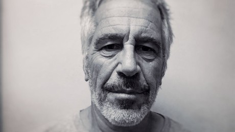 Internationaler Top-Pathologe zweifelt Epsteins Selbstmord an: "Es gibt Beweise für Mord"