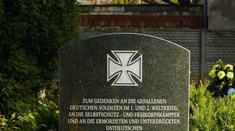 "Unerträglich und skandalös": Von AfD-Politiker mitfinanzierter Gedenkstein in Polen löst Streit aus