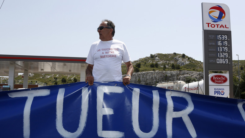 Proteste gegen Rentenreform: Französische Gewerkschaft ruft zur Blockade von Ölraffinerien auf