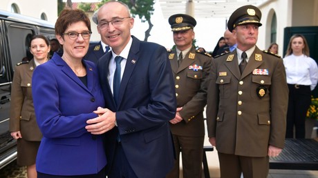 Kramp-Karrenbauer in Kroatien: Unsere Soldaten können voneinander lernen