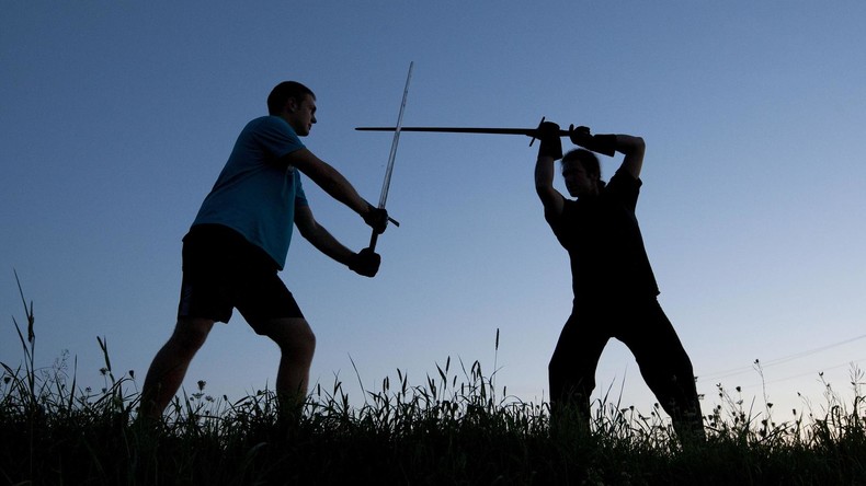Die Rache des Samurai: US-Amerikaner will Konflikt mit Ex-Frau beim Schwertkampf beilegen