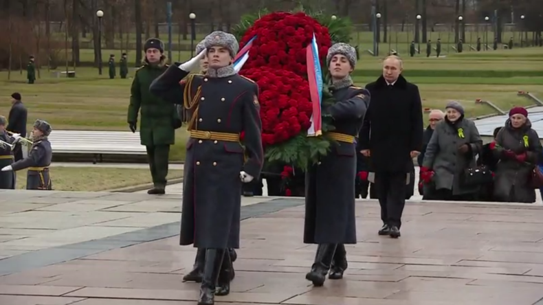 Putin gedenkt am 77. Jahrestag des Endes der Blockade von Leningrad