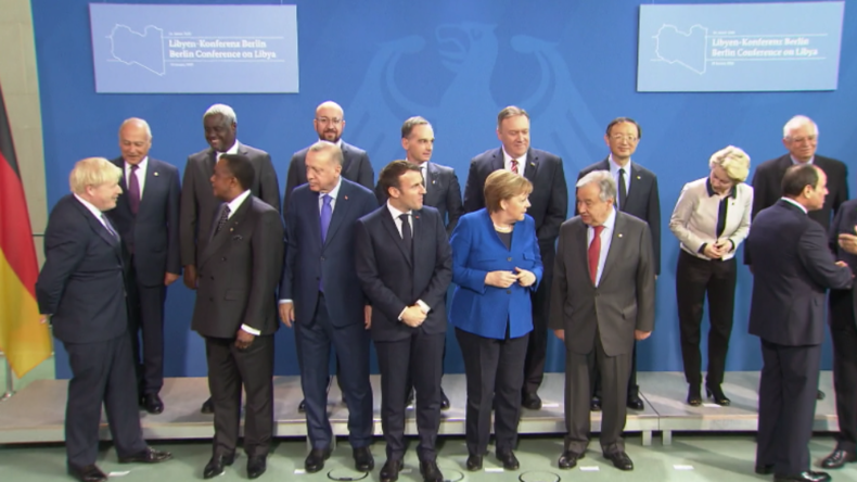 Er hat es wieder getan: Putin lässt Merkel und Co. bei Libyen-Konferenz in Berlin warten