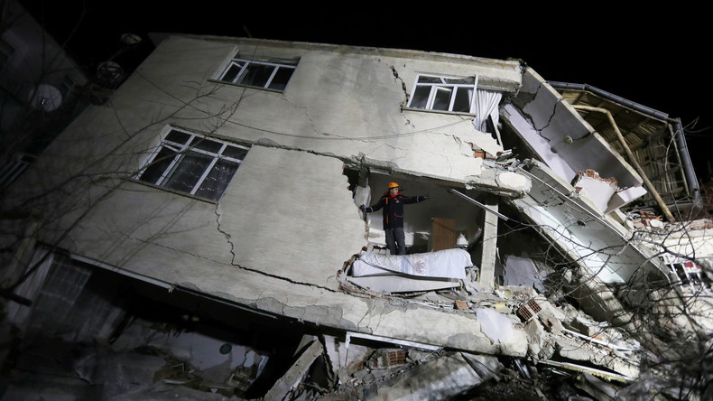 Türkei: Mindestens 22 Tote bei Erdbeben im Osten des Landes
