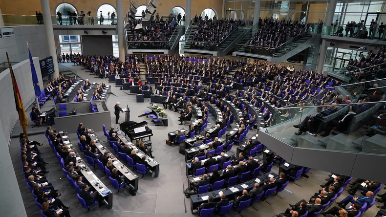 LIVE: 142. Sitzung des Deutschen Bundestages - Befragung der Bundesregierung