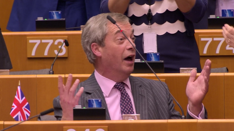 Farage wird im EU-Parlament bei Abschiedsrede zum Brexit stummgeschaltet