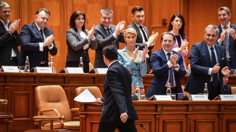 Rumänisches Parlament stimmt für Misstrauensvotum gegen die Orban-Regierung – Neuwahlen möglich