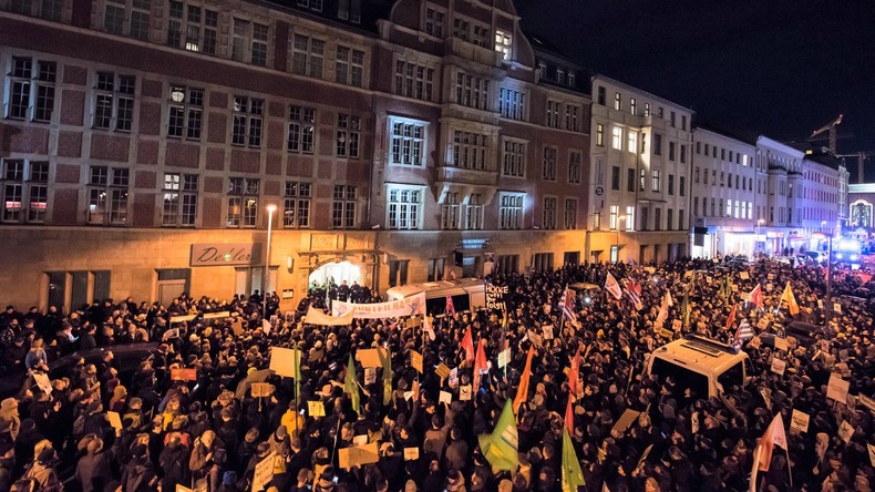 Studie: Zufriedenheit mit Demokratie ist in Ostdeutschland deutlich niedriger