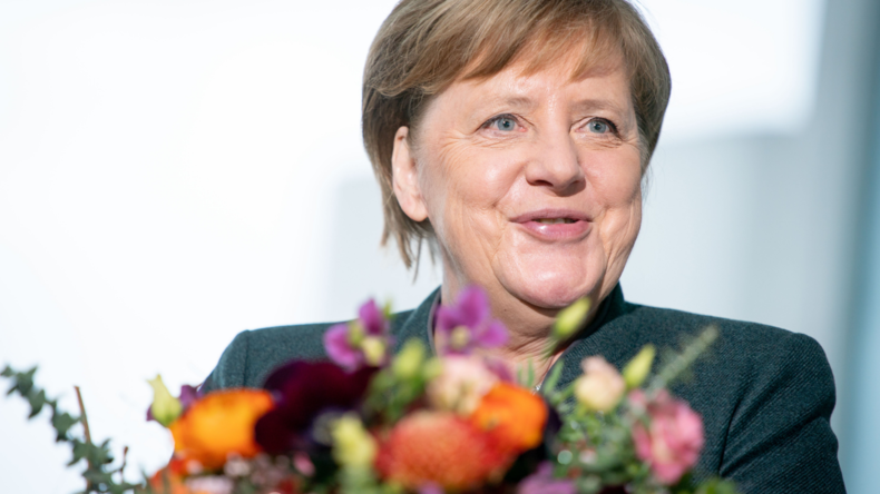 "Wegen Nötigung des Ministerpräsidenten" – AfD verklagt Merkel