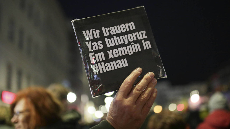 Merkel: Hanau-Tatverdächtiger hatte wahrscheinlich rechtsextreme und rassistische Motive