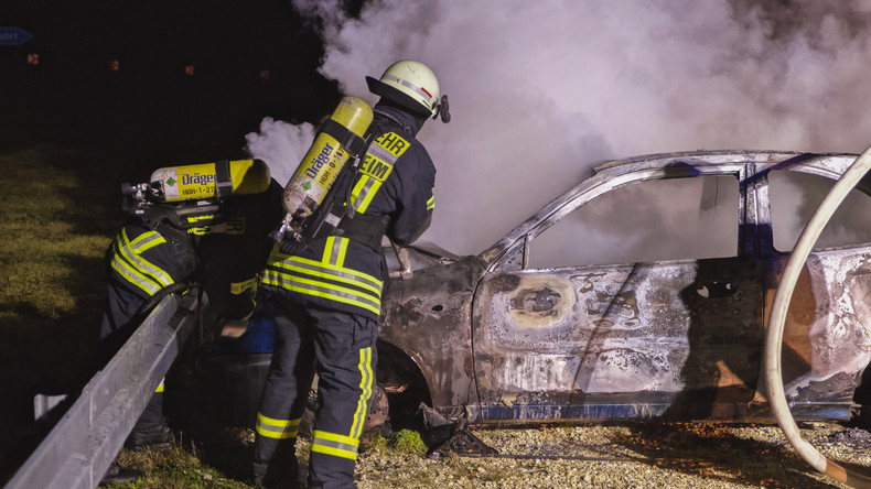 Auto des AfD-Chefs Tino Chrupalla ist abgebrannt – Verdacht der Brandstiftung