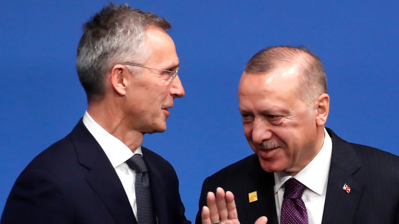 Erdoğan will mehr NATO-Unterstützung – EU hält am Flüchtlingsabkommen fest