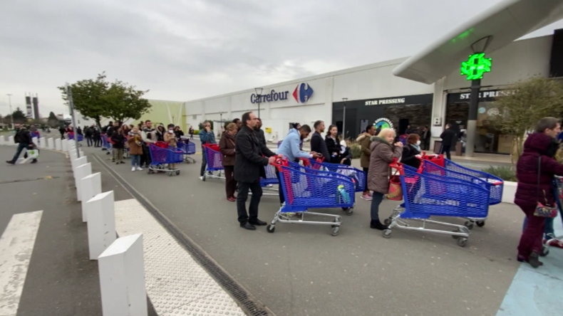 Frankreich: Anordnung von zweiwöchiger Corona-Ausgangssperre löst heftige Einkaufswelle aus