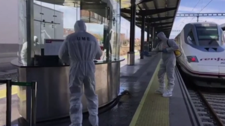 Spanien: Militär startet Massendesinfektion an Verkehrsknotenpunkten und Bahnhöfen
