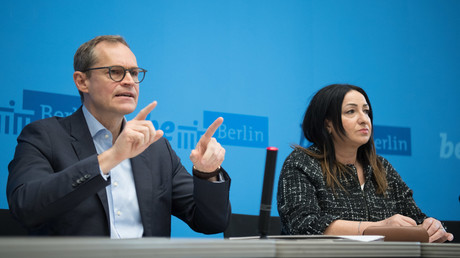 Scharfe Kritik am Berliner Krisenmanagement: Wer jetzt Zeit verstreichen lässt, gefährdet Patienten