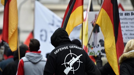 Bewaffnet für den Bürgerkrieg: Rechtsextreme "Gruppe S." hatte mehr Mitstreiter als bisher bekannt