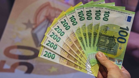 Auszahlung von Corona-Hilfen an Kleinfirmen soll demnächst beginnen