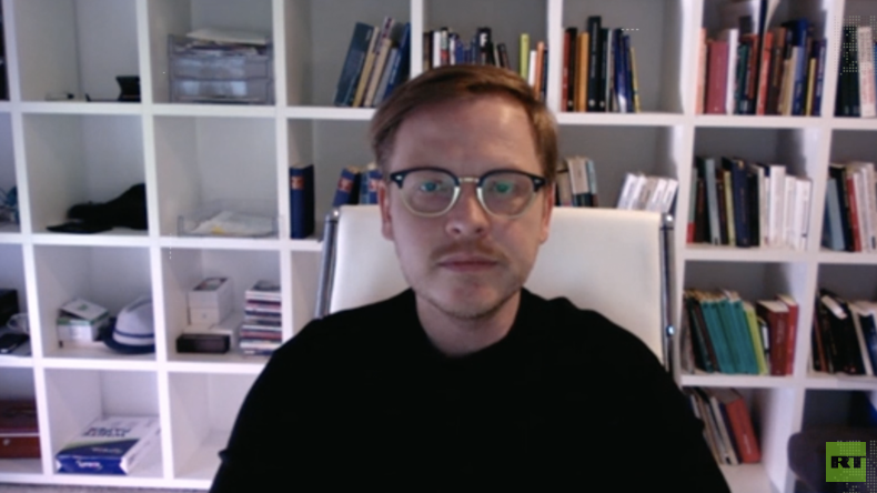 Philosoph Markus Gabriel: Tracking-Apps grenzen an Cyberdiktatur (Video)