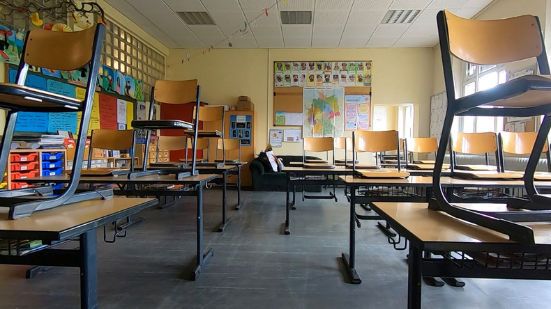 Wegen Corona-Krise: Hessen schafft Sitzenbleiben in Schulen zeitweise ab