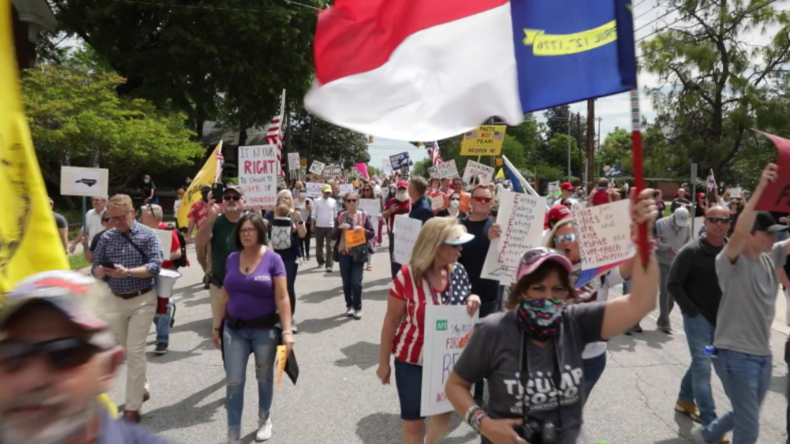 USA: Hunderte Demonstranten gegen wirtschaftlichen Shutdown und Ausgangssperre wegen Corona