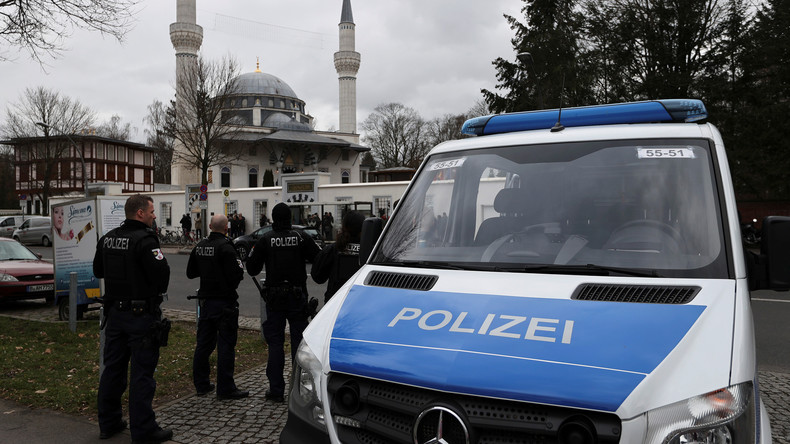 Berlin: Beerdigung im Clan-Milieu mit Polizeibegleitung und Hubschraubereinsatz